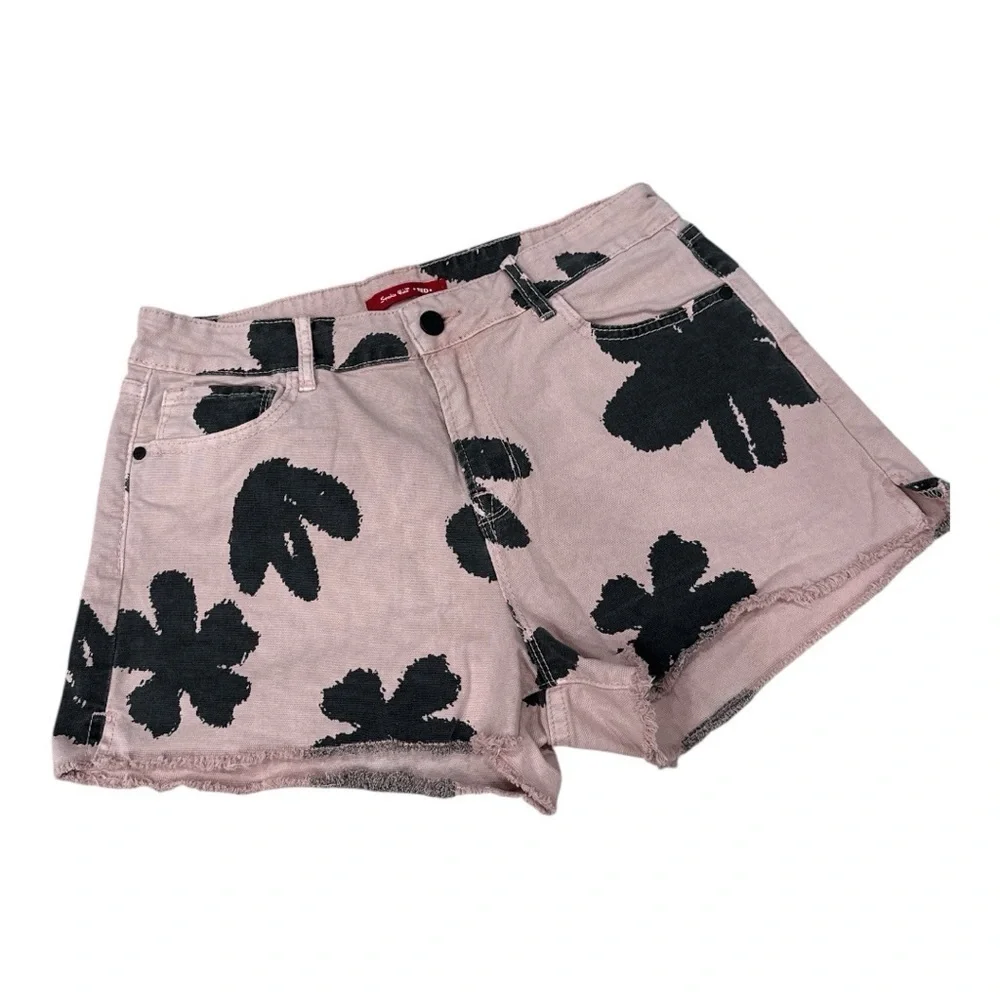 Smoke Rise Red Black Jean Shorts with Bold Floral Print size L